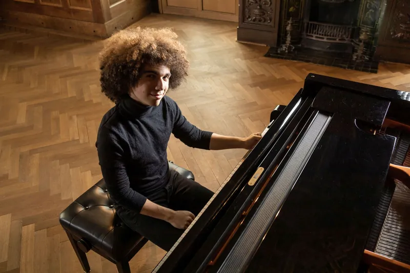 Mert Yalniz